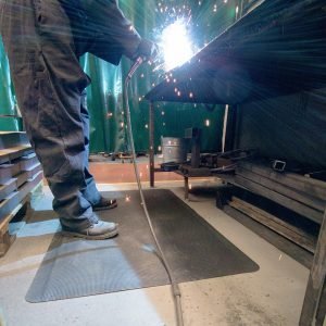 Tapis-soudeur-af-diamond-tread-2
