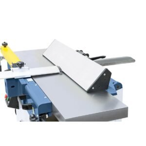 Dégauchisseuse Raboteuse arbre hélicoïdal Bernardo AD 260 S 230v - La grande surface du long guide.