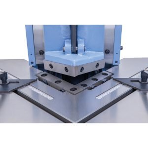 Encocheuse grugeuse pneumatique Bernardo AK 130 PT 04